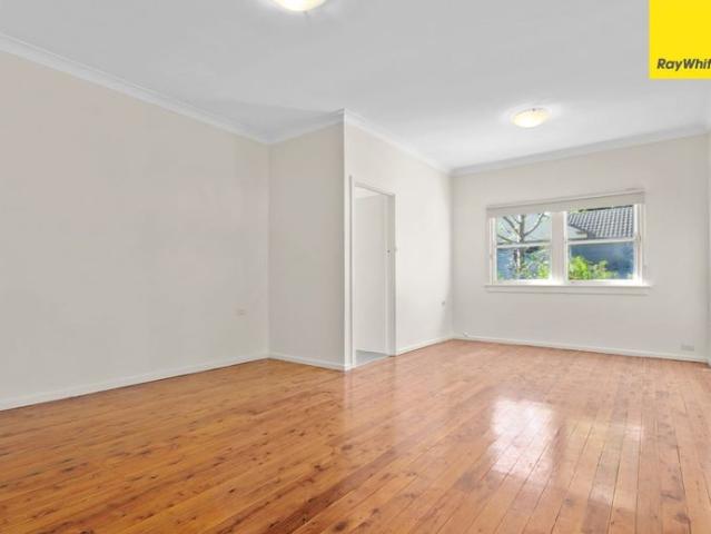 FAMILY HOME IN IDEAL LOCATION