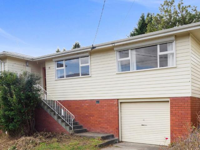 Family home in ideal location. Downton Property