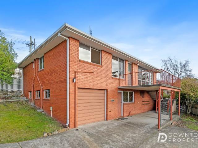 Family Home in Ideal Location Downton Property