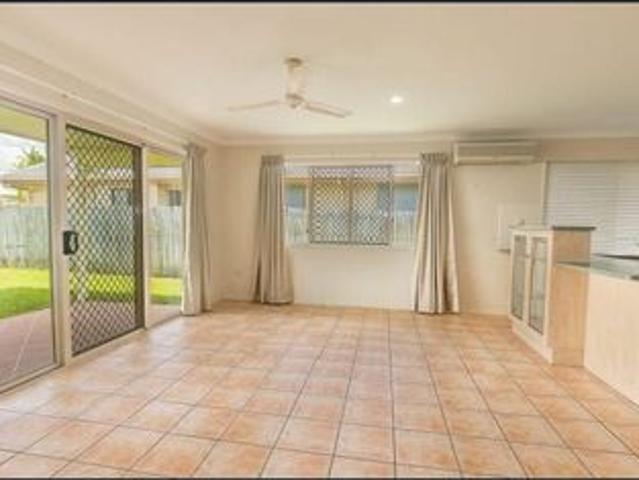 Family Home In Kirwan