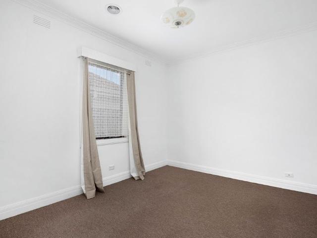 Family Home in McKinnon Secondary School Zone