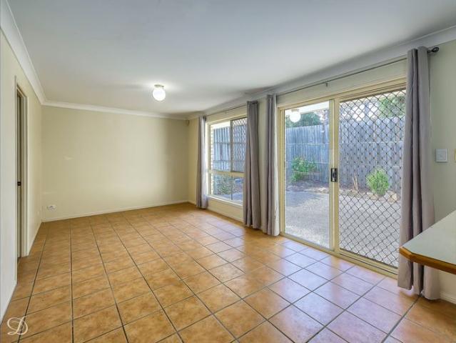 Family Home in Mitchelton