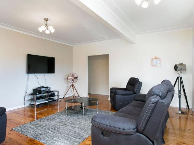 Family Home in Oak Flats
