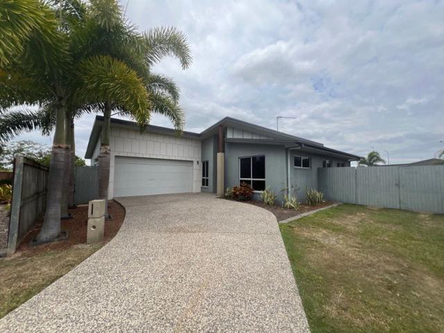 Family Home in Ooralea Waters