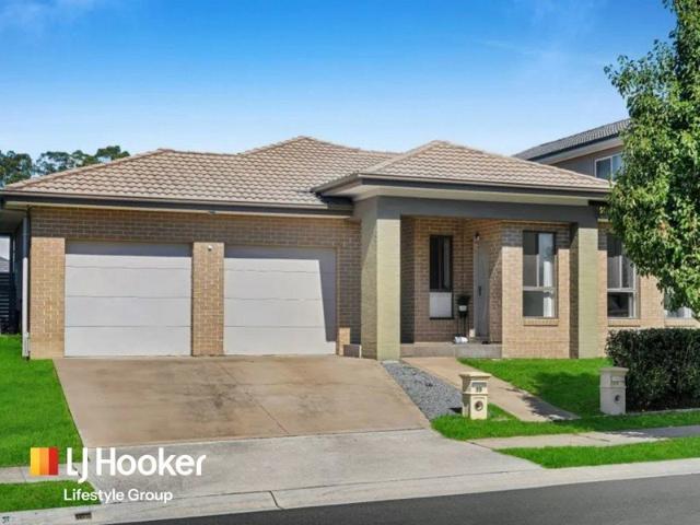 Family Home In Oran Park