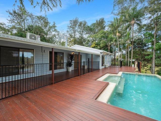 FAMILY HOME IN PEACEFUL WITTA