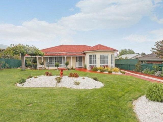Family Home in Prospect