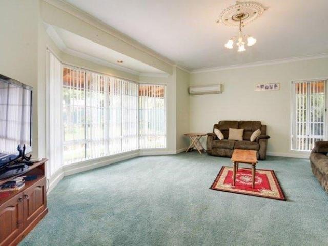 Family Home in Prospect