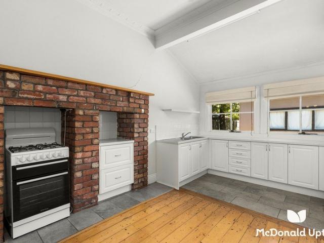 Family Home in Prestigious Aberfeldie