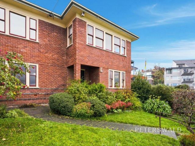 Family Home in Prestigious Battery Point