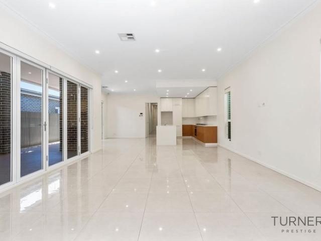 Family Home in Prestigious Location