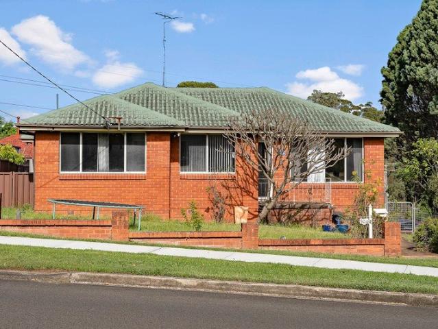 Family Home In Prized Carlingford Location