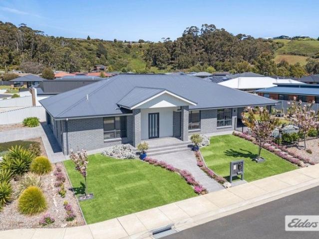 FAMILY HOME IN PRIME LOCATION