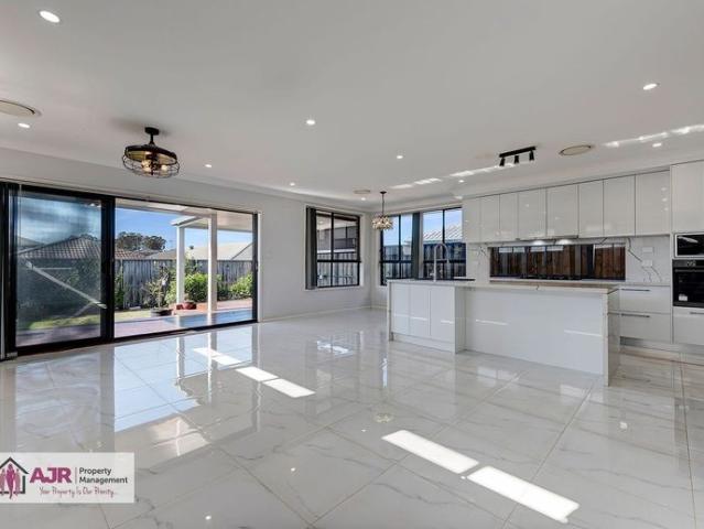 Family Home In Prime Location!