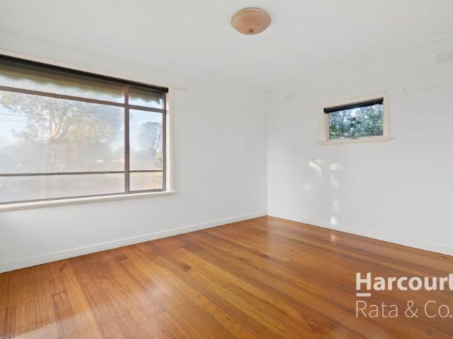 Family Home in Prime Location!