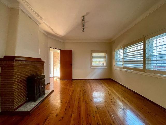 DEPOSIT TAKEN * Family Home in Prime Location