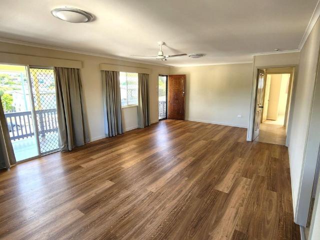 Family Home in Prime Location!