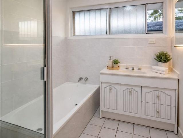 Family Home in Prime Location with Air conditioning!