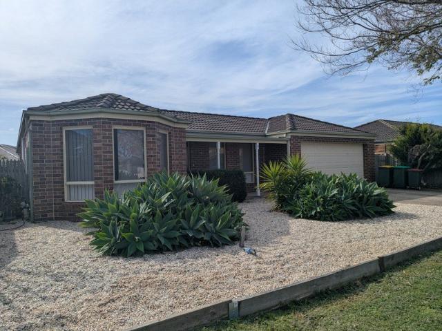 Family Home in Prime Point Cook Location