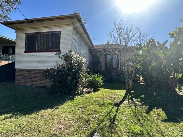 FAMILY HOME IN QUIET LOCATION !