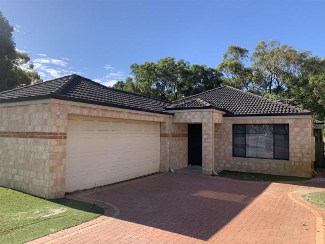FAMILY HOME IN ROSSMOYNE HIGH SCHOOL ZONE