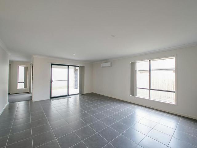Family Home in South Ripley!