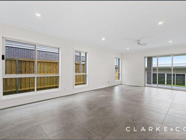 FAMILY HOME IN SOUGHT AFTER BOOLAROO!