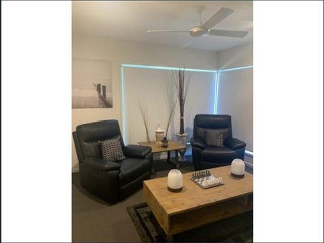 Family Home in Sought After Estate!