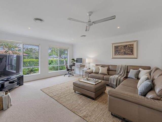 Family Home in Sought After Robina