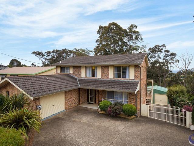 Spacious 4 bedroom, 2 bedroom home in North Narooma