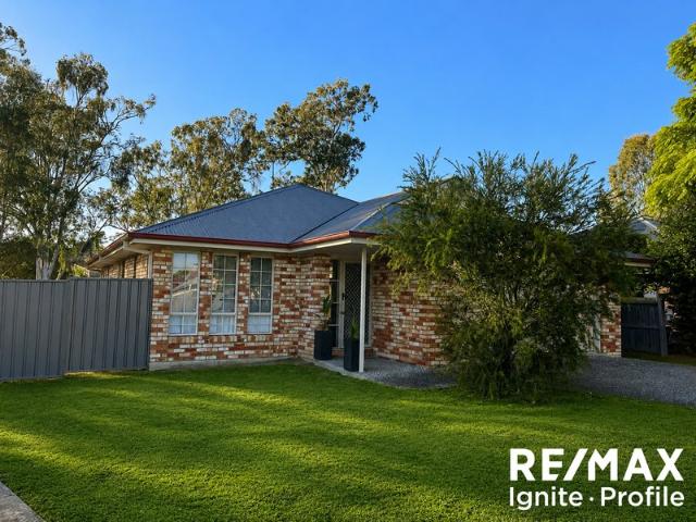FAMILY HOME LOCATED IN QUIET CUL DE SAC