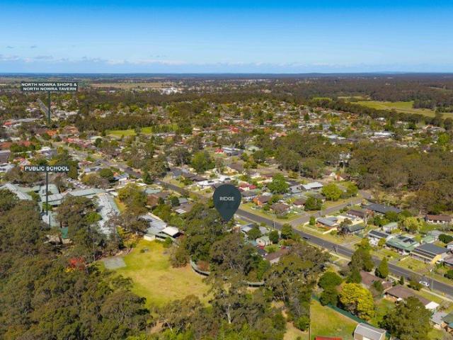 Family Home Moments to All North Nowra Amenities