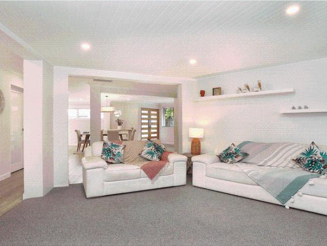 FAMILY HOME NESTLED IN PEACEFUL CUL DE SAC CLOSE TO ST FRANCIS XAVIER SCHOOL RUNAWAY BAY