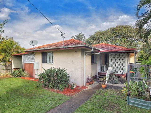Family Home on 728m² Fully Fenced Allotment