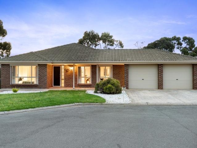 Family home on 879m2!