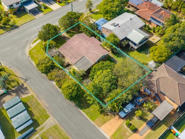 Family Home on an Expansive 804m² Corner Block