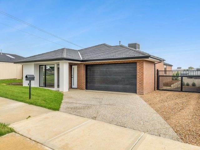 FAMILY HOME ON BIG BLOCK