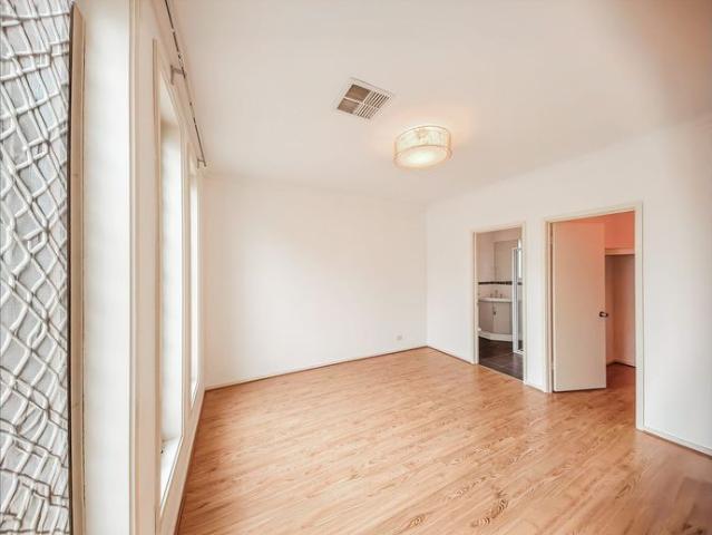 Family Home on city fringe