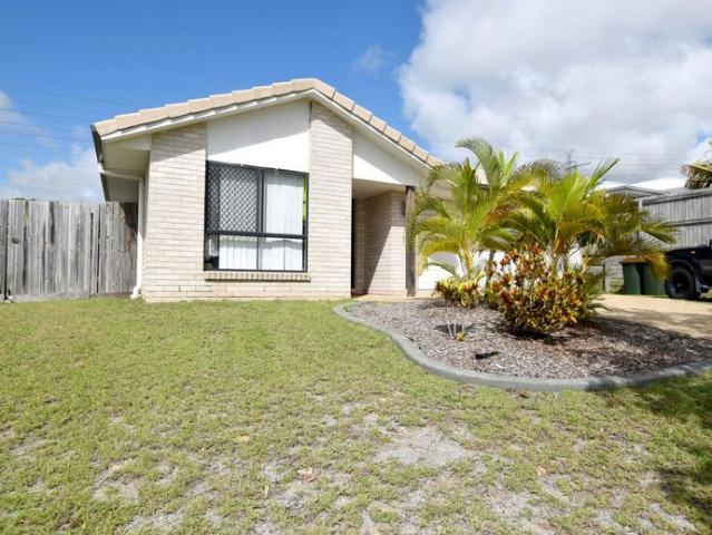 FAMILY HOME ON LARGE BLOCK IN LITTLE CREEK