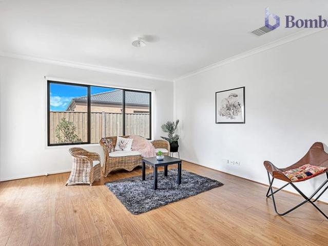 Family Home on Premiere Location!