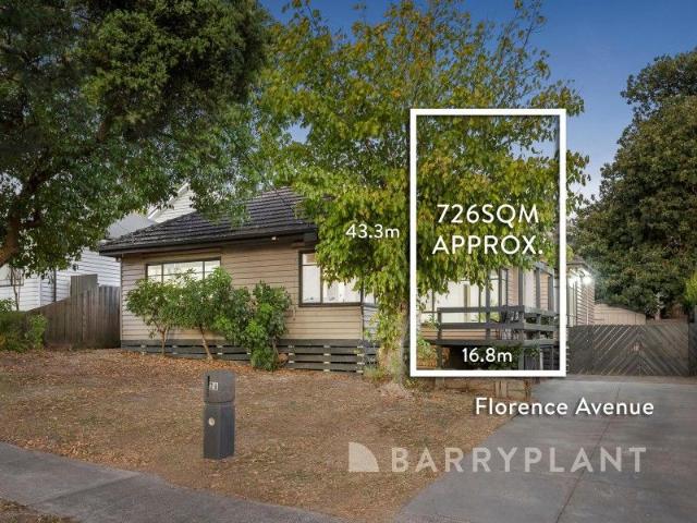 Family home on rare flat 726sqm block in Donvale!