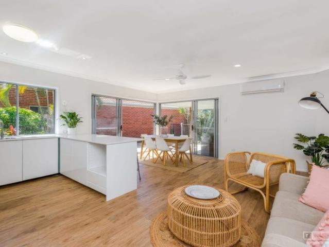 Family Home Overlooking Parklands