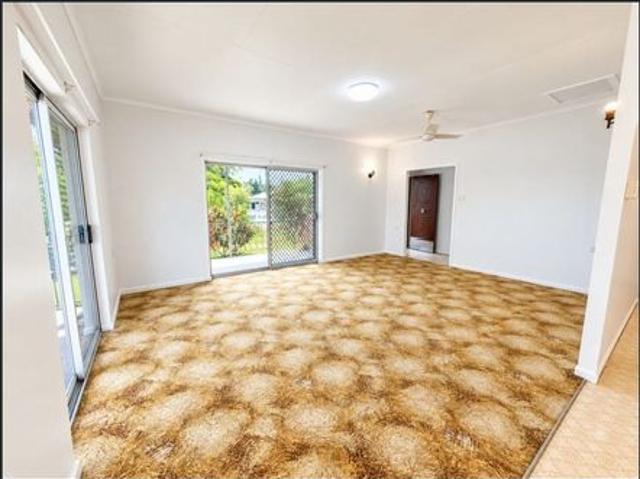 Family home prime location!