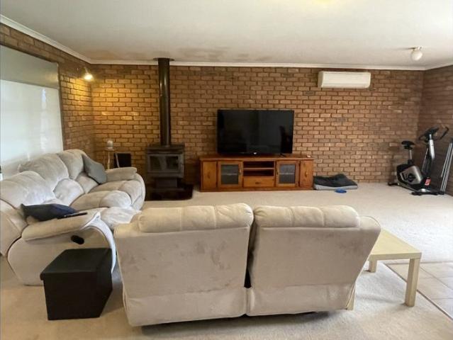Family Home ~ Quiet Location