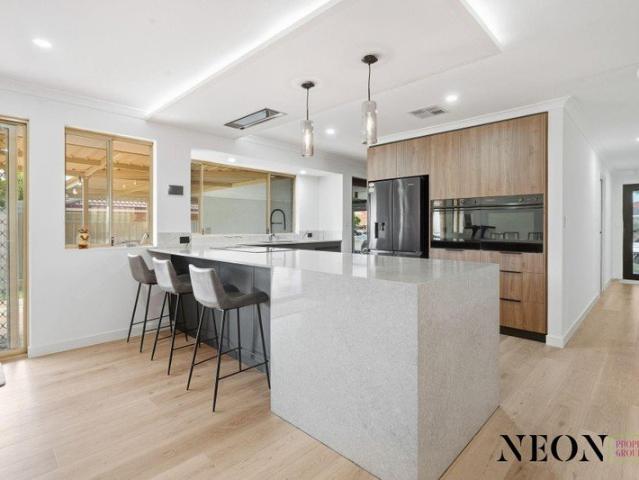 Family Home Renovated to Impress + Huge Workshop