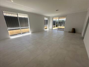 Family Home – Ready to Move In!
