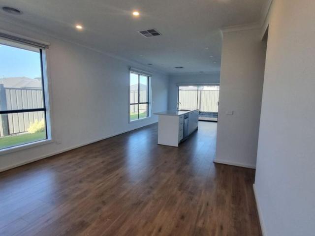 Family home situated in Mt Atkinson Estate!
