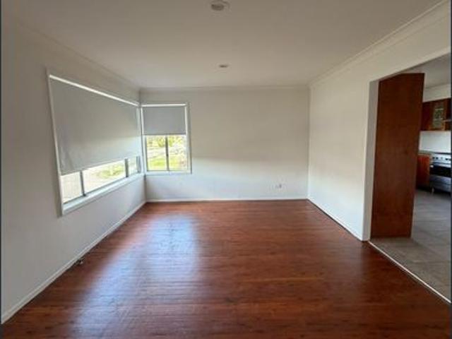 Family Home Spacious inside and out Contact Nassif 0412 484 848 and or Kristina 0423 885 569