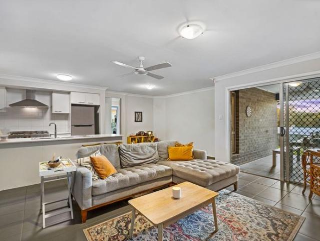 FAMILY HOME SPACIOUS QUALITY FINISHES