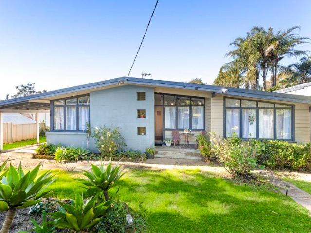 Family Haven with dual driveways